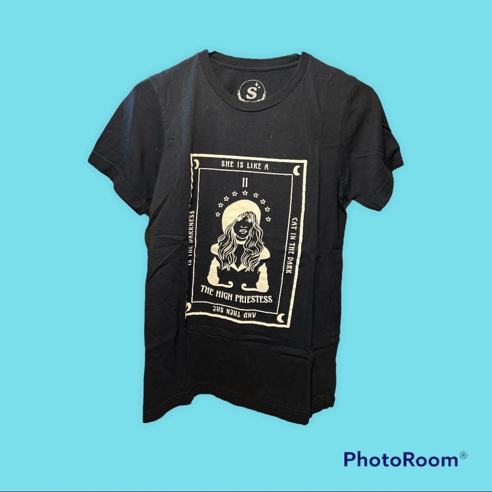 Lady Moon Co. The High Priestess tee size small